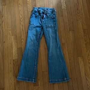 American Eagle Super High Rise Flare Jeans Size 4 S